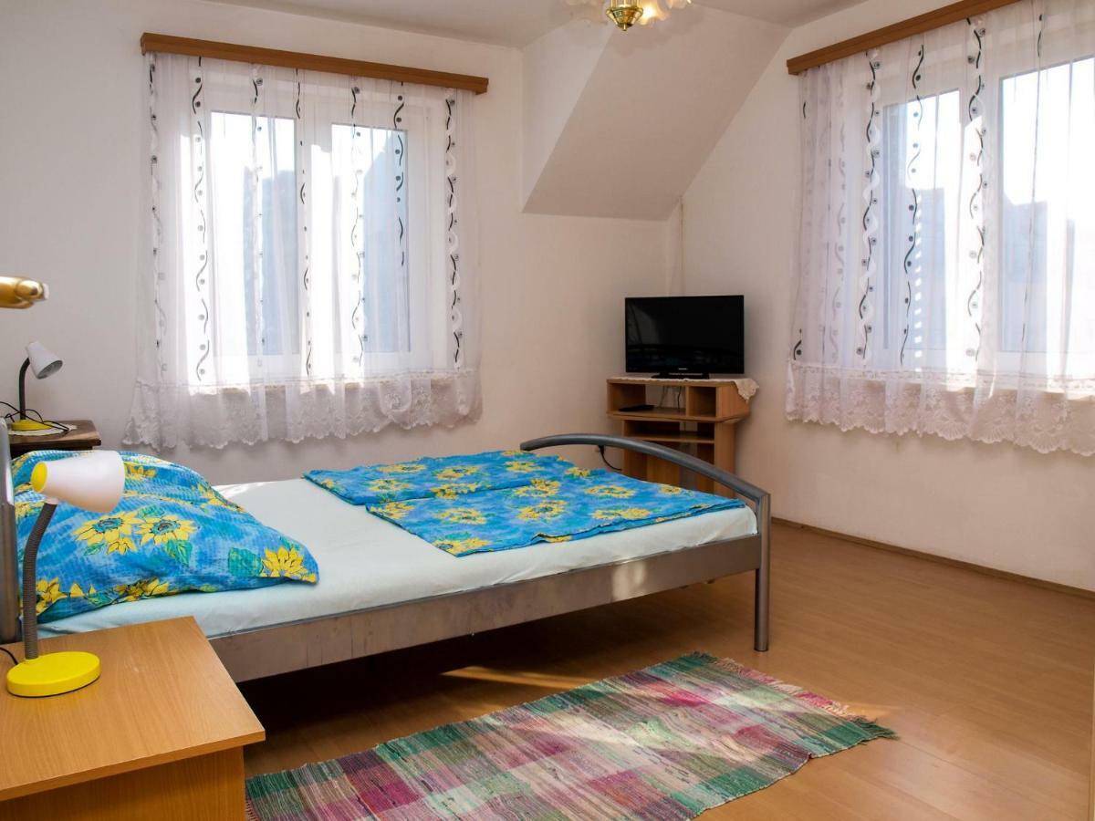 Apartments Vukovic Постира Экстерьер фото
