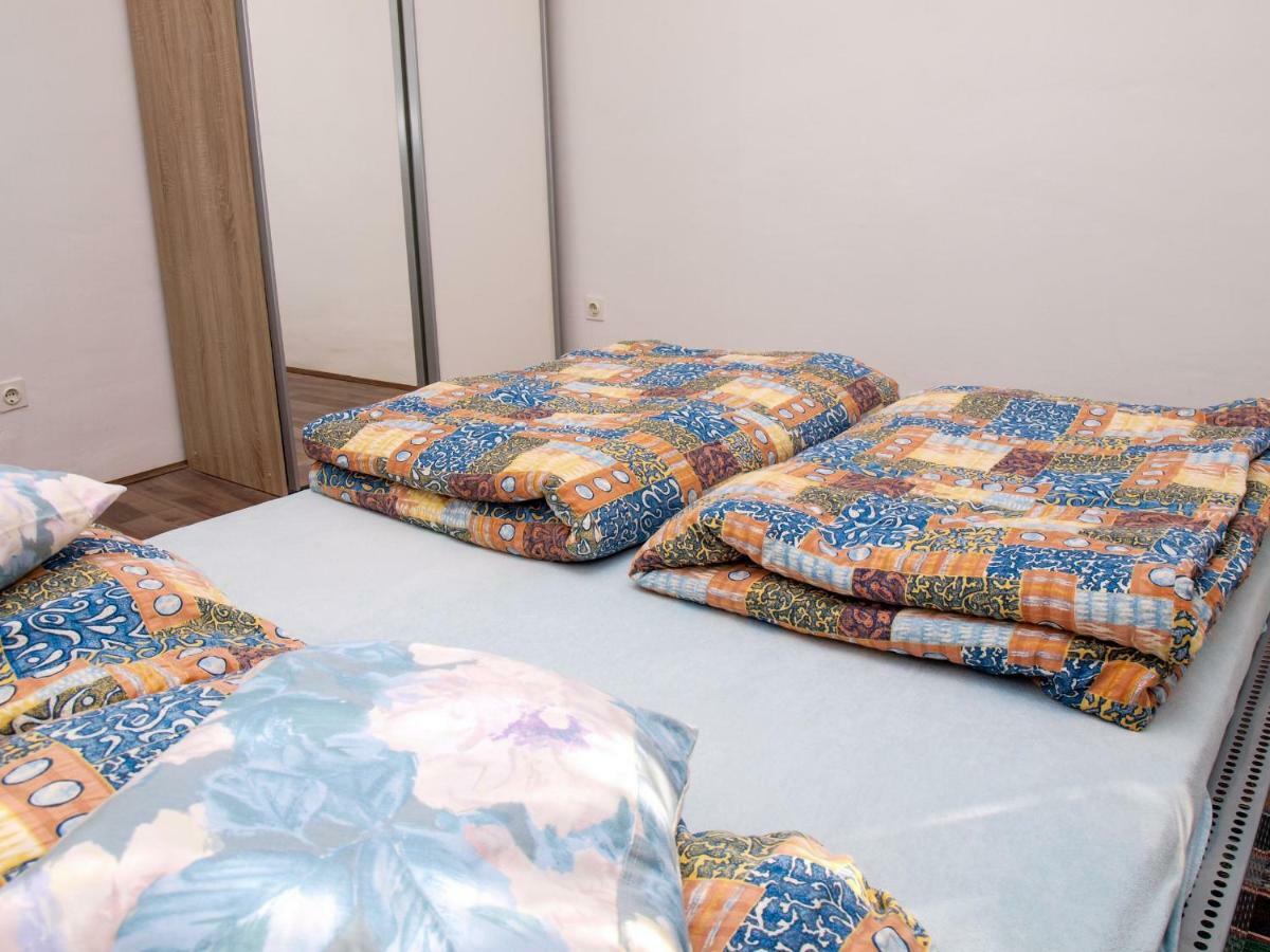Apartments Vukovic Постира Экстерьер фото