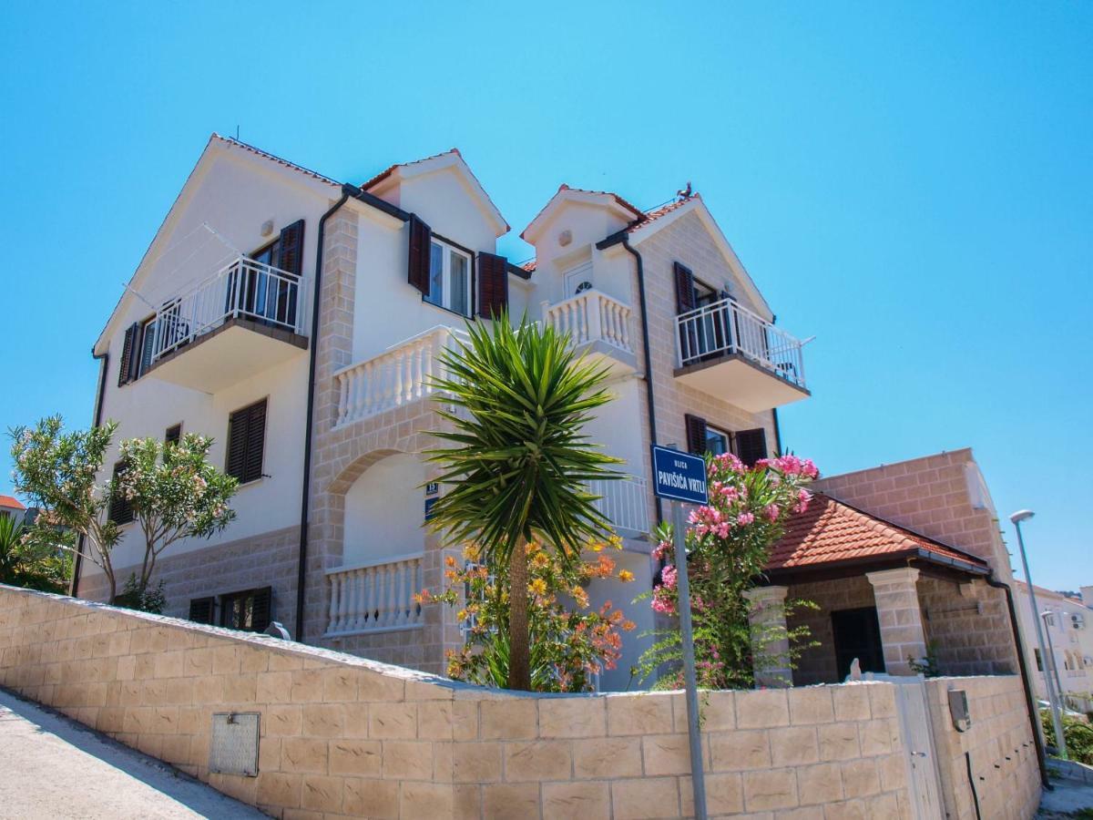 Apartments Vukovic Постира Экстерьер фото